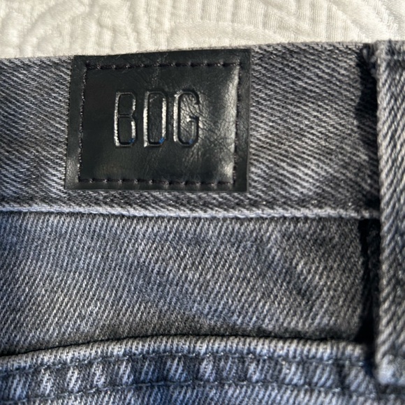 BDG Distressed Jeans - Picture 3 of 4
